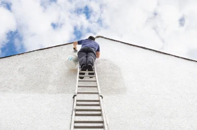 Peinture extérieure à l'Hôpital-d'Orion — façades et ravalement